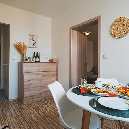 Apartman Na Prazske * זנוימו